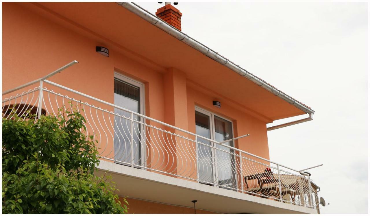 Apartman Loretta Primosten Exterior photo